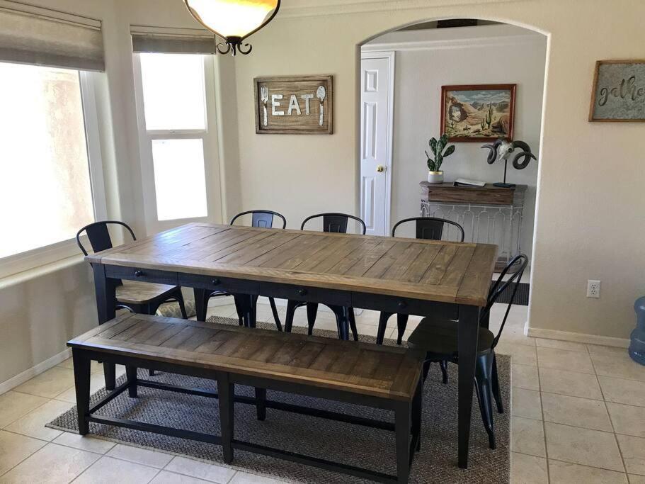 Private View On The Lake Side Of 95! Sleeps 16 Lake Havasu City Bagian luar foto