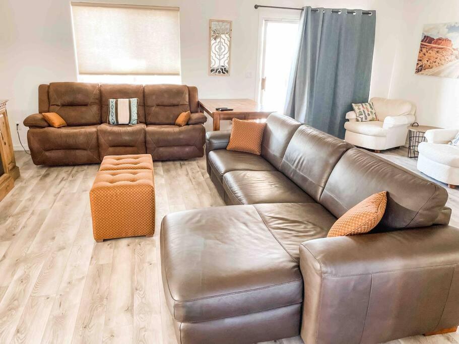 Private View On The Lake Side Of 95! Sleeps 16 Lake Havasu City Bagian luar foto